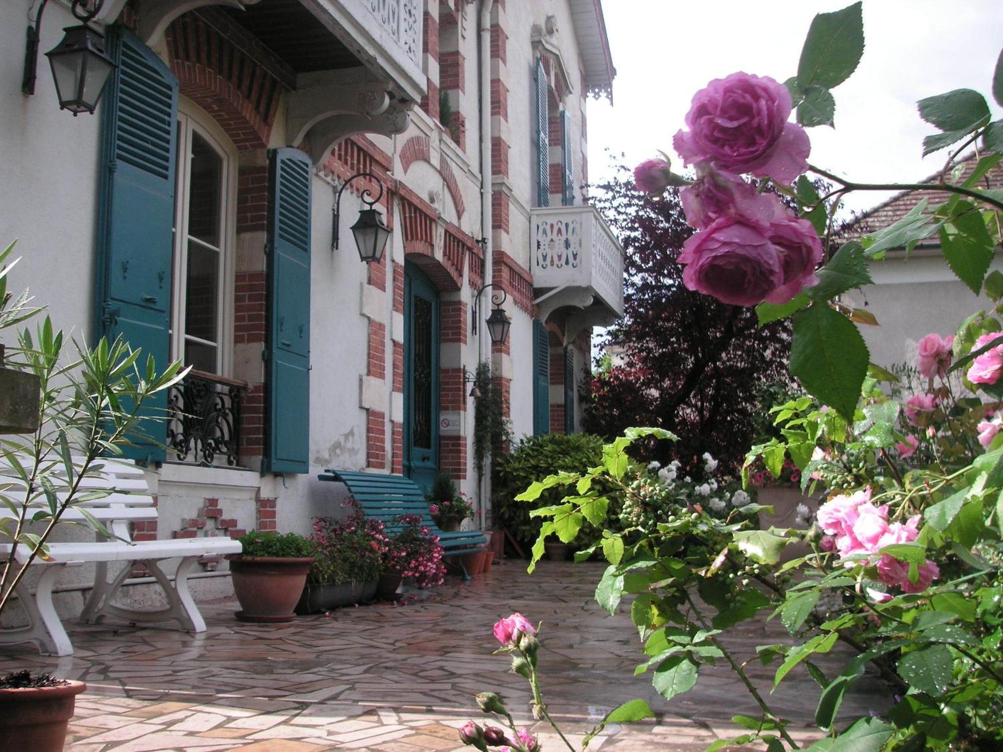 Bed and Breakfast L'Oustal à Bourges Extérieur photo